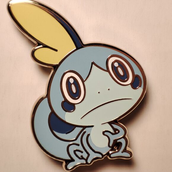 Pokemon TCG Sobble Enamel Pin Official Nintendo Collectible Badge Figure - Picture 1 of 3